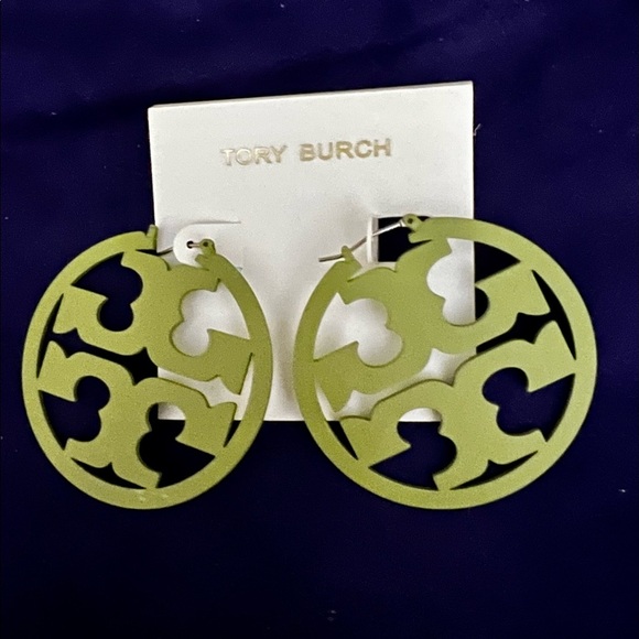đTory Burch Authentic Military Green Double T Matte Painted Large Hoop Earrings - Picture 3 of 9